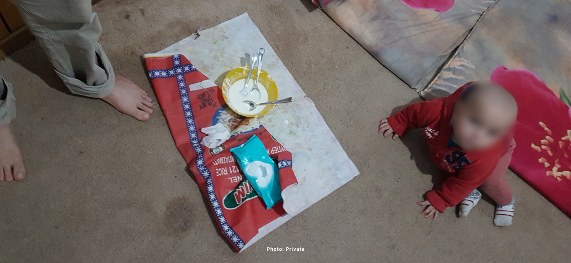 202112 Refugees Greece humanitarian crisis and hunger cover
